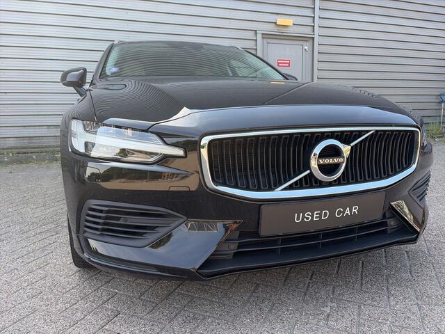 Volvo V60 2.0 T6 Twin Engine AWD Momentum Pro / Blond Leder interieur / 18" Velgen / Stuur & Stoelverwarming /