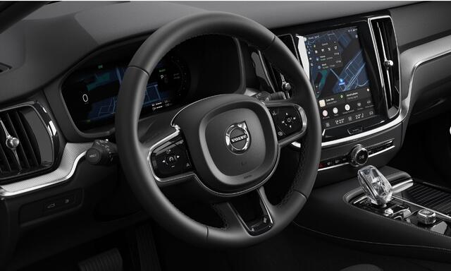 Volvo V60 T6 333PK Automaat Plug-in hybrid AWD Plus Dark Adaptive Cruise Control/ Apple Carplay/ Android Auto/ Achteruitrijcamera/ Parkeersensoren voor en achter/ Stoelverwarming/ Stuurverwarming/ Elektrisch bedienbare stoelen met geheugen