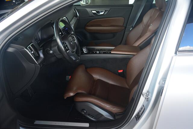 Volvo V60 2.0 B3 Business Pro Nederlandse auto dealeronderhouden 166791 NAP virtuele cockpit pdc navigatie sportstoelen leren bekleding stoelverwarming APPLE DAB+