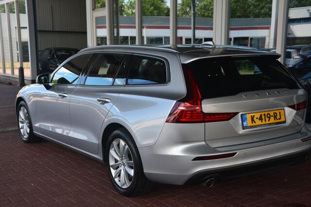 Volvo V60 2.0 B3 Business Pro Nederlandse auto dealeronderhouden 166791 NAP virtuele cockpit pdc navigatie sportstoelen leren bekleding stoelverwarming APPLE DAB+