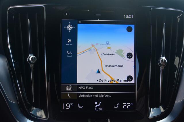 Volvo V60 2.0 B3 Business Pro Nederlandse auto dealeronderhouden 166791 NAP virtuele cockpit pdc navigatie sportstoelen leren bekleding stoelverwarming APPLE DAB+
