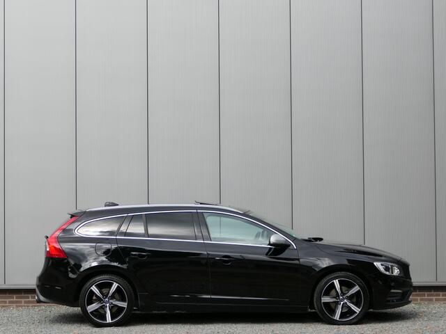 Volvo V60 T4 Business Sport Schuifdak / Standkachel / Leer / Navi / Xenon