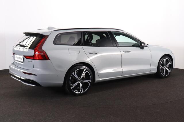 Volvo V60 T6 Recharge AWD Plus Dark Panorama/schuifdak - IntelliSafe Assist & Surround - 360º Camera - Harman/Kardon audio - Verwarmde voorstoelen, stuur & achterbank - Parkeersensoren voor & achter - Elektr. bedienb. voorstoelen met geheugen - Head up display - Ex