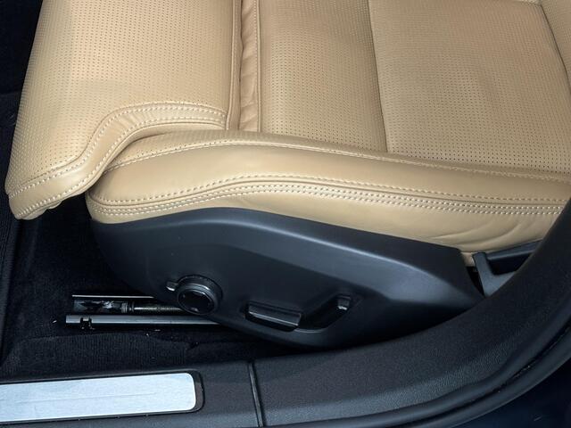 Volvo V60 2.0 T6 Plug-in hybrid AWD Plus Bright | Trekhaak | Leder | Camera |