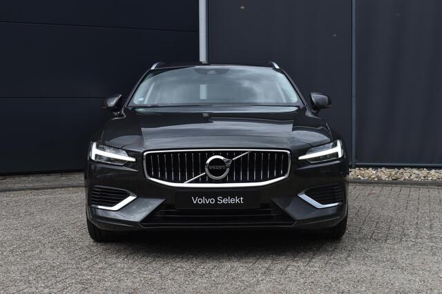 Volvo V60 T6 AWD Recharge Inscription | Panoramisch schuif/-kantel dak | Adaptieve Cruise Control | Stoel-/ Stuurwiel verwarming | Parkeercamera achter | Lederen bekleding | Keyless |