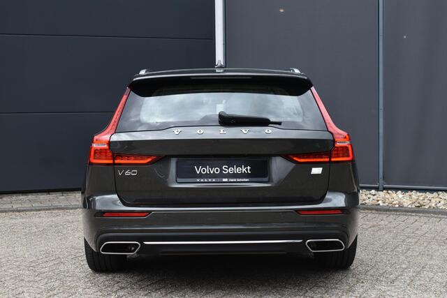 Volvo V60 T6 AWD Recharge Inscription | Panoramisch schuif/-kantel dak | Adaptieve Cruise Control | Stoel-/ Stuurwiel verwarming | Parkeercamera achter | Lederen bekleding | Keyless |