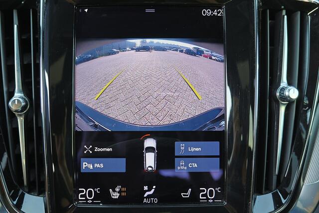 Volvo V60 B4 R-Design - IntelliSafe Assist & Surround - Harman/Kardon audio - Parkeercamera achter - Verwarmde voorstoelen, stuur & achterbank - Parkeersensoren voor & achter - Elektr. bedienb. bestuurdersstoel met geheugen - Draadloze tel. lader - Standkachel - Extra getint glas - 20' LMV