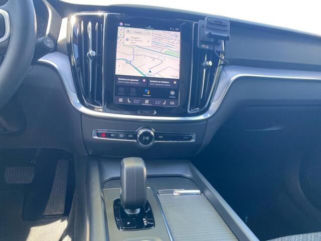 Volvo V60 2.0 B3 Essential | Navigatie | Rijklaar | Volvo Selekt |