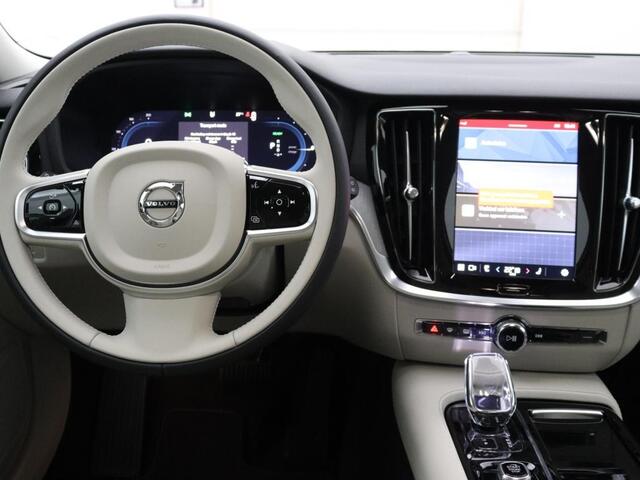 Volvo V60 2.0 T6 AWD Plus Dark | nappa leder | 19 inch