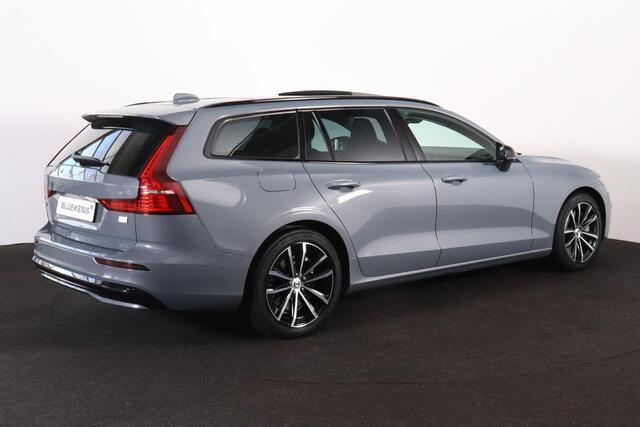 Volvo V60 T6 Recharge AWD Plus Dark - Panorama/schuifdak - IntelliSafe Assist & Surround - 360º Camera - Verwarmde voorstoelen, stuur & achterbank - Parkeersensoren voor & achter - Elektr. bedienb. voorstoelen met geheugen - High Performance audio - Extra getint glas - 18' LMV