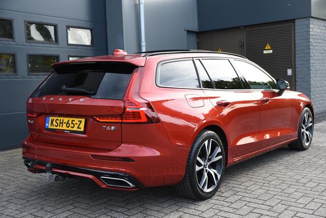 Volvo V60 2.0 T6 Twin Engine AWD R-Design PANO - TREKHAAK - HEAD UP