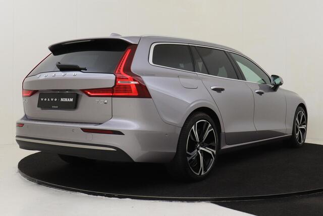 Volvo V60 T8 PLUG-IN HYBRID AWD ULTRA BRIGHT *UNIEK!* -PANO.DAK|BOWERS&WILKINS|SLATE|360°CAM|HEAD-UP DISP.|PRIVACY.GLAS|TREKHAAK|19"|SoH:100%
