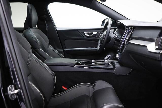 Volvo V60 2.0 T8 Plug-in hybrid AWD Ultimate Dark | HEICO | BOWERS & WILKINS | SOH 95% | FULL BLACK PACK | 360 CAMERA | 21"