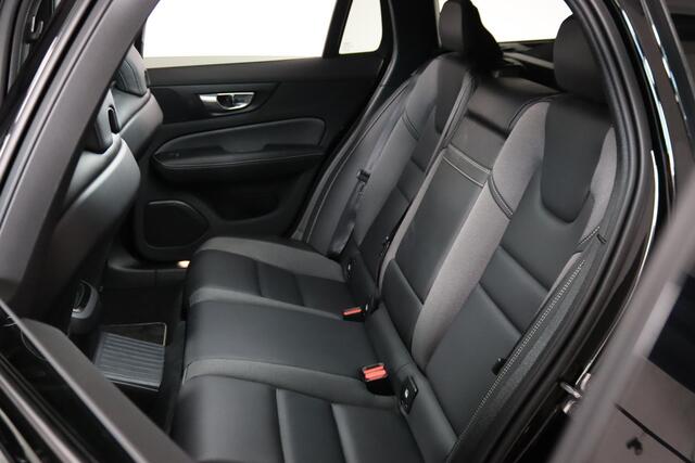 Volvo V60 2.0 T6 Recharge AWD R-Design Trekhaak, Leder, Stoel/Stuurverwarming, Camera, Dealer onderhouden!