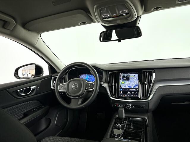 Volvo V60 T6 Plug-in hybrid AWD Essential Bright | Parkeercamera | Cruise control | Stoel- en stuurverwarming