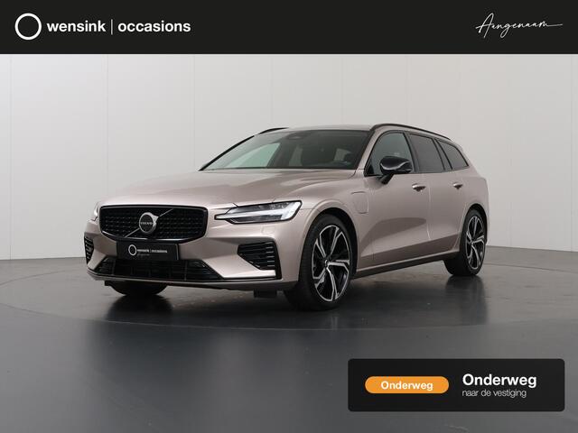 Volvo V60 2.0 T8 Plug-in hybrid AWD Plus Dark | 360 Camera | Harman/Kardon | Ele.stoelen + Geheugen | Stoel/stuurverwarming | Apple CarPlay/Android Auto | Ele.kofferdeksel |