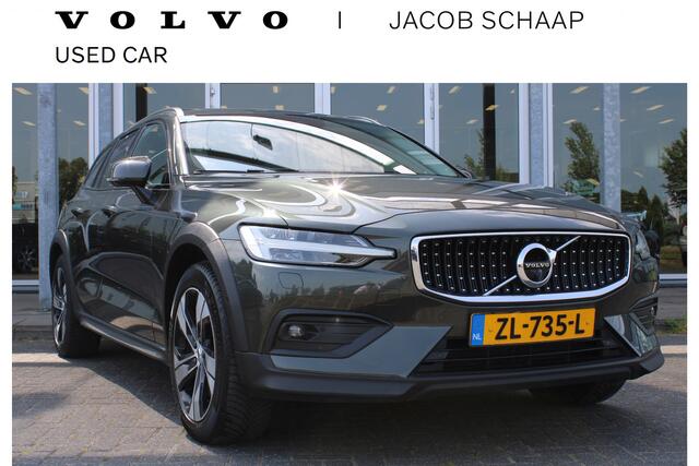 Volvo V60 CROSS COUNTRY D4 Automaat AWD Intro Edition | Trekhaak | Blis| Schuif/kanteldak | 360 Camera | Head-Up