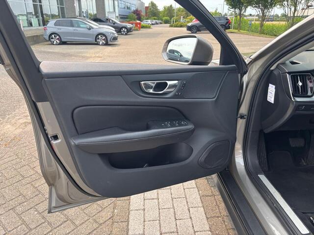 Volvo V60 CROSS COUNTRY 2.0 T5 AWD Pro