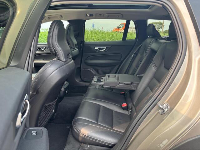 Volvo V60 CROSS COUNTRY 2.0 T5 AWD Pro