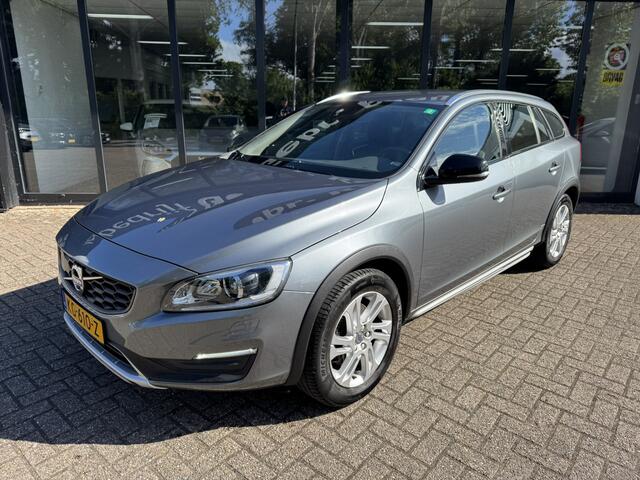 Volvo V60 CROSS COUNTRY 2.0 D3 Momentum*Navigatie*EXPORT/EX BPM*