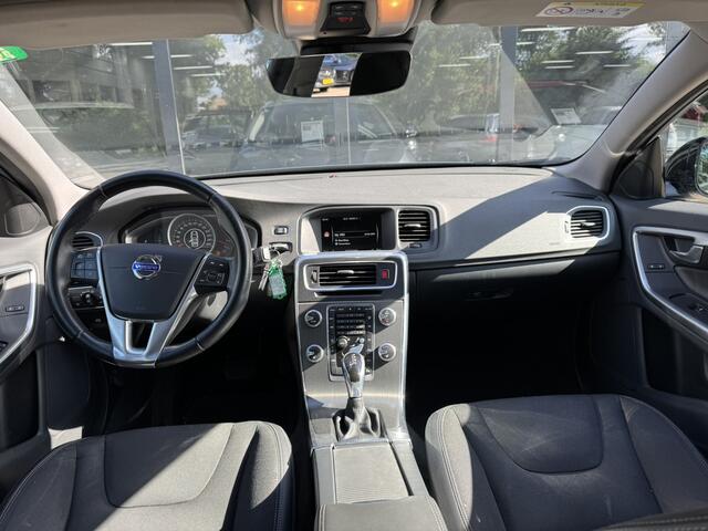Volvo V60 CROSS COUNTRY 2.0 D3 Momentum*Navigatie*EXPORT/EX BPM*
