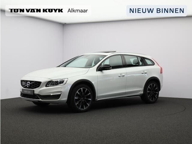 Volvo V60 CROSS COUNTRY 2.0 T5 Polar+ / Lederen bekleding / Schuif-kantel dak / Standkachel / Elektrisch bedienbare voorstoelen / Trekhaak / Cruise controle / Parkeercamera achter /
