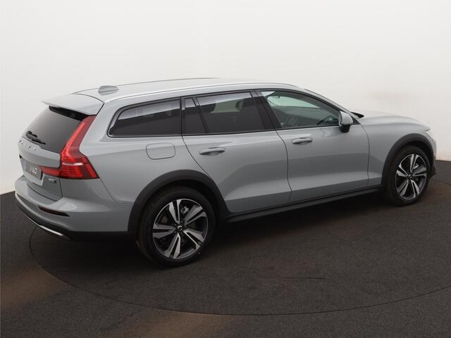 Volvo V60 CROSS COUNTRY 2.0 B5 AWD Core