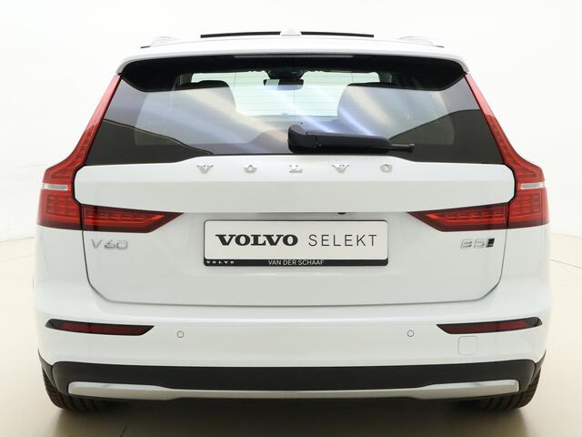 Volvo V60 CROSS COUNTRY B5 265pk AWD Ultimate / Bowers&Wilkins / Massage / Dubbel glas / Head-Up / 20'' / 360 Camera / Full-LED / Panoramadak / Keyless / El. Trekhaak / BLIS / ACC /