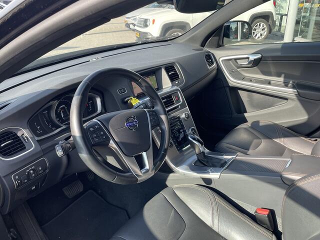 Volvo V60 CROSS COUNTRY 2.0 T5 Polar+ | 1e eigenaar | Achteruitrijcamera |