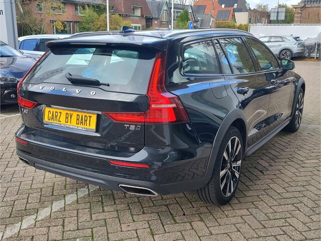 Volvo V60 CROSS COUNTRY 2.0 T5 AWD 250PK PRO AUTOMAAT 360 Camera | Memory Seats | Blind Spot
