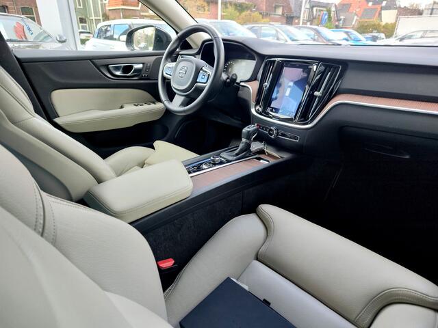 Volvo V60 CROSS COUNTRY 2.0 T5 AWD 250PK PRO AUTOMAAT 360 Camera | Memory Seats | Blind Spot
