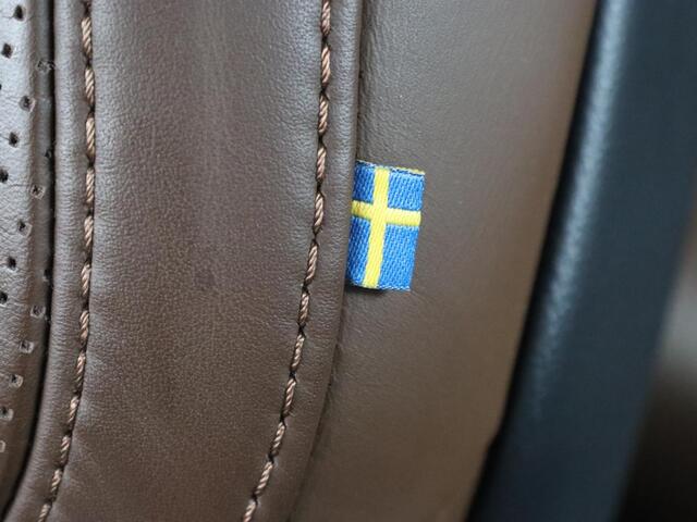 Volvo V60 CROSS COUNTRY 2.0 T5 AWD Pro | Stoelventilatie | Massage | Massage | Trekhaak | Adaptive cruise | Nappaleder | Camera | Carplay | Harman/Kardon | Stoelverwarming | Navigatie | Memory | Full LED