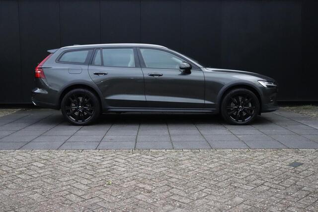 Volvo V60 CROSS COUNTRY 2.0 B5 251 PK AWD Pro | LEDER | STAND KACHEL | MEMORY | PANO-DAK | CAMERA | H&K SOUND | | CRUISE | NAVI |