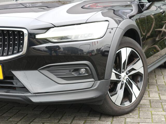 Volvo V60 CROSS COUNTRY 2.0 B5 AWD Pro NAVI ADAP CRUISE