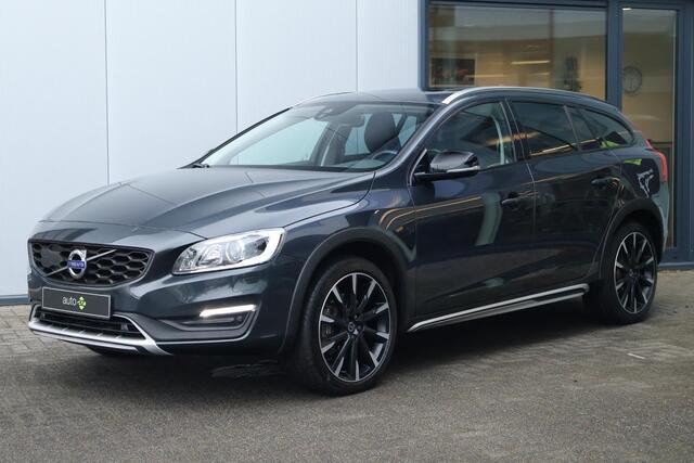 Volvo V60 CROSS COUNTRY 2.0 D3 Polar+ / Camera / Schuifdak