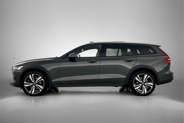 Volvo V60 CROSS COUNTRY 2.0 B5 AWD Ultimate | Dealeronderhouden | Panoramadak |