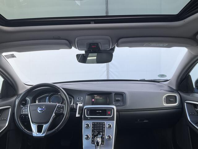 Volvo V60 CROSS COUNTRY 2.0 T5 Polar+ Pano Memory Camera Navi Dealer Onderhouden!!