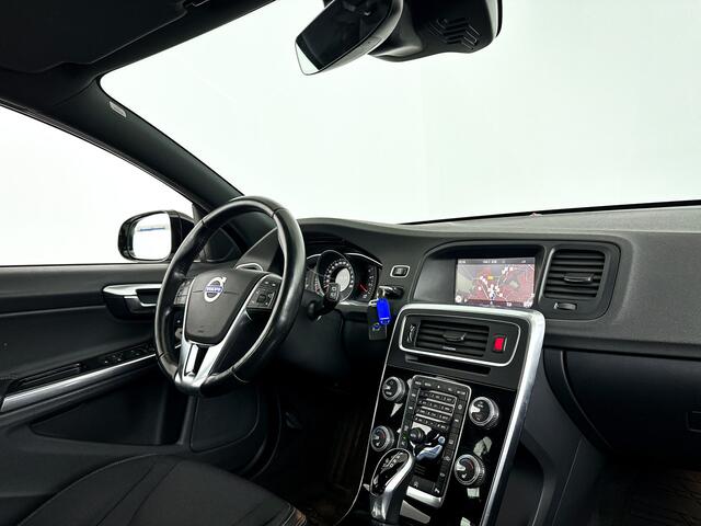 Volvo V60 CROSS COUNTRY 2.0 D3 Polar+ | Parkeersensoren achter | Stoelverwarming | Cruise control | Trekhaak