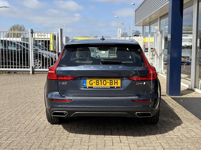 Volvo V60 CROSS COUNTRY 2.0 D4 AWD Intro Edition / Polestar-Engineered / Automaat / NL-Auto / Dealer-Onderhouden / Vol-Leder / Stoelverwarming V+A / Stuurverwarming / Adaptieve Cruise-Control / Elektr.-Wegklapbare Trekhaak / Keyless / Elektr.-Achterklep / Dodehoek-Detectie / App