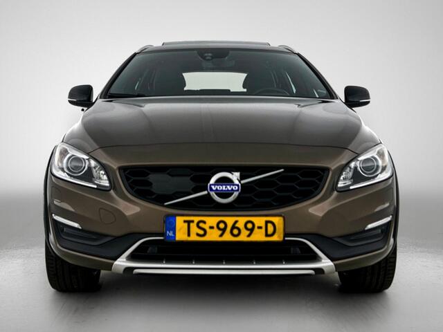 Volvo V60 CROSS COUNTRY 2.0 T5 Polar+