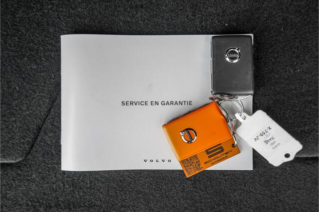 Volvo V60 CROSS COUNTRY 2.0 B5 AWD Plus Camera Stuur & Stoelverw H/K Memory