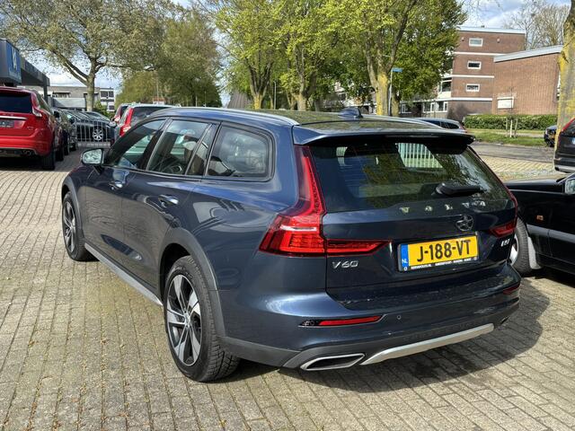 Volvo V60 CROSS COUNTRY 2.0 B5 AWD Pro Panorama dak Keyless On call