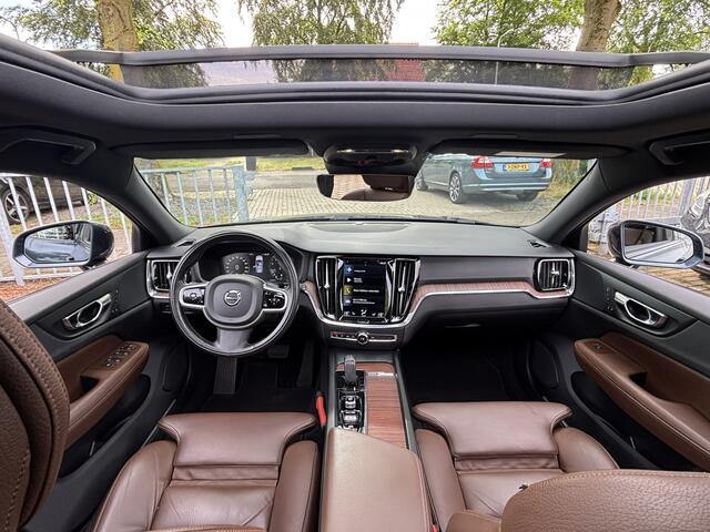 Volvo V60 CROSS COUNTRY 2.0 B5 AWD Pro Panorama dak Keyless On call