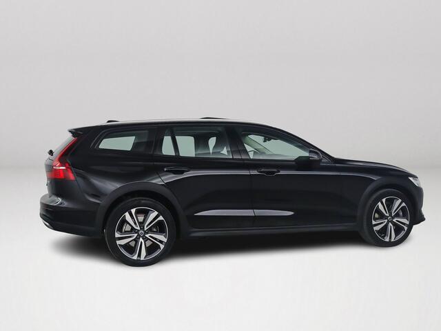 Volvo V60 CROSS COUNTRY B5 AWD Ultimate | Panoramadak | 360° camera | Head-up display | Harman Kardon | Stoel- en Stuurverwarming