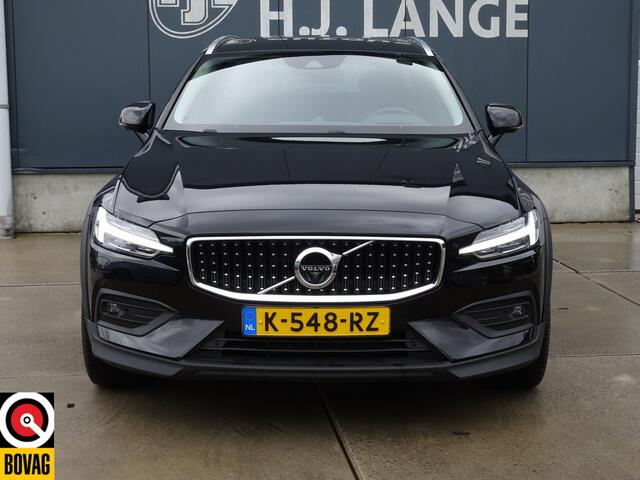 Volvo V60 CROSS COUNTRY 2.0 B5 AWD Ultimate