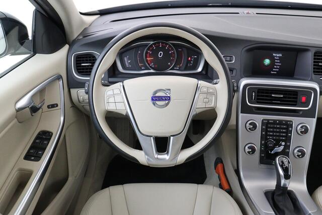 Volvo V60 CROSS COUNTRY T5 AUT. SUMMUM -PANO.DAK|PREMIUM.AUDIO|LEDER|POWER-SEATS|ADAP.XENON|CAMERA|STANDKACHEL|18"