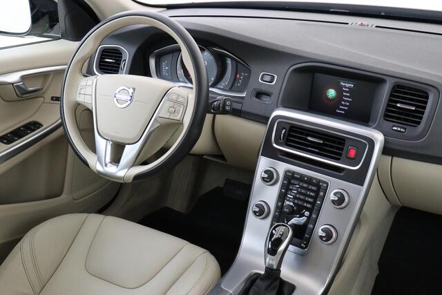 Volvo V60 CROSS COUNTRY T5 AUT. SUMMUM -PANO.DAK|PREMIUM.AUDIO|LEDER|POWER-SEATS|ADAP.XENON|CAMERA|STANDKACHEL|18"