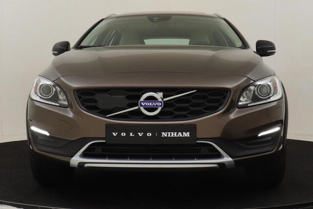 Volvo V60 CROSS COUNTRY T5 AUT. SUMMUM -PANO.DAK|PREMIUM.AUDIO|LEDER|POWER-SEATS|ADAP.XENON|CAMERA|STANDKACHEL|18"