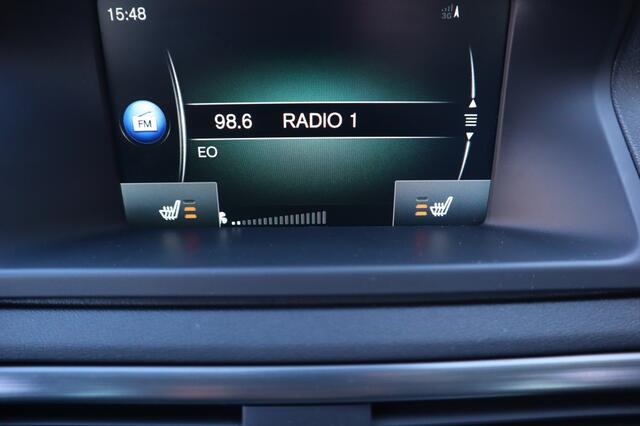 Volvo V70 2.0 T4 Polar | navi | trekh | stoelverw. | leer | 2e eigen. | bo