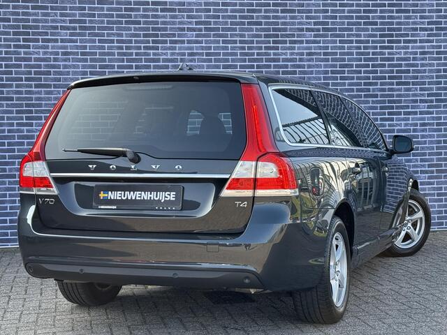 Volvo V70 2.0 T4 Classic Edition | Bi-Xenon | Standkachel | Leder | Elek. Achterklep | Stoelverwarming |